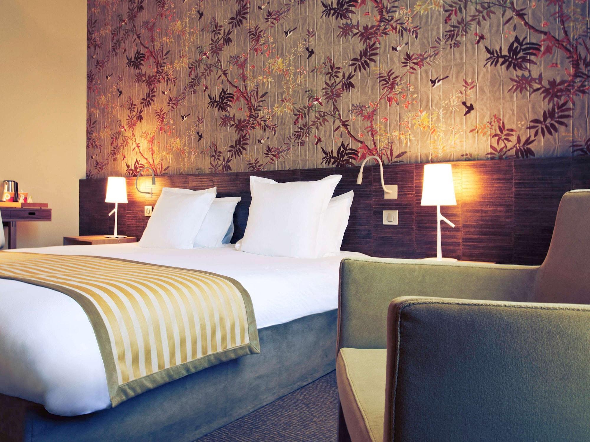 เมอร์เคียว ไบรด์ เล แบ็ง แกรนด์ โฮเต็ล เด แทม Hotel บรีดเดอ-เล-แบ็ง ภายนอก รูปภาพ