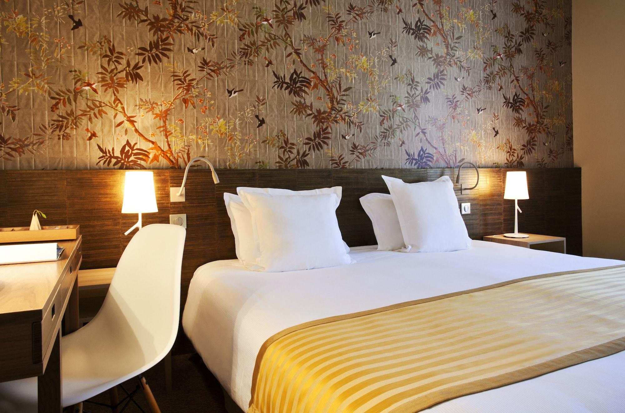 เมอร์เคียว ไบรด์ เล แบ็ง แกรนด์ โฮเต็ล เด แทม Hotel บรีดเดอ-เล-แบ็ง ภายนอก รูปภาพ